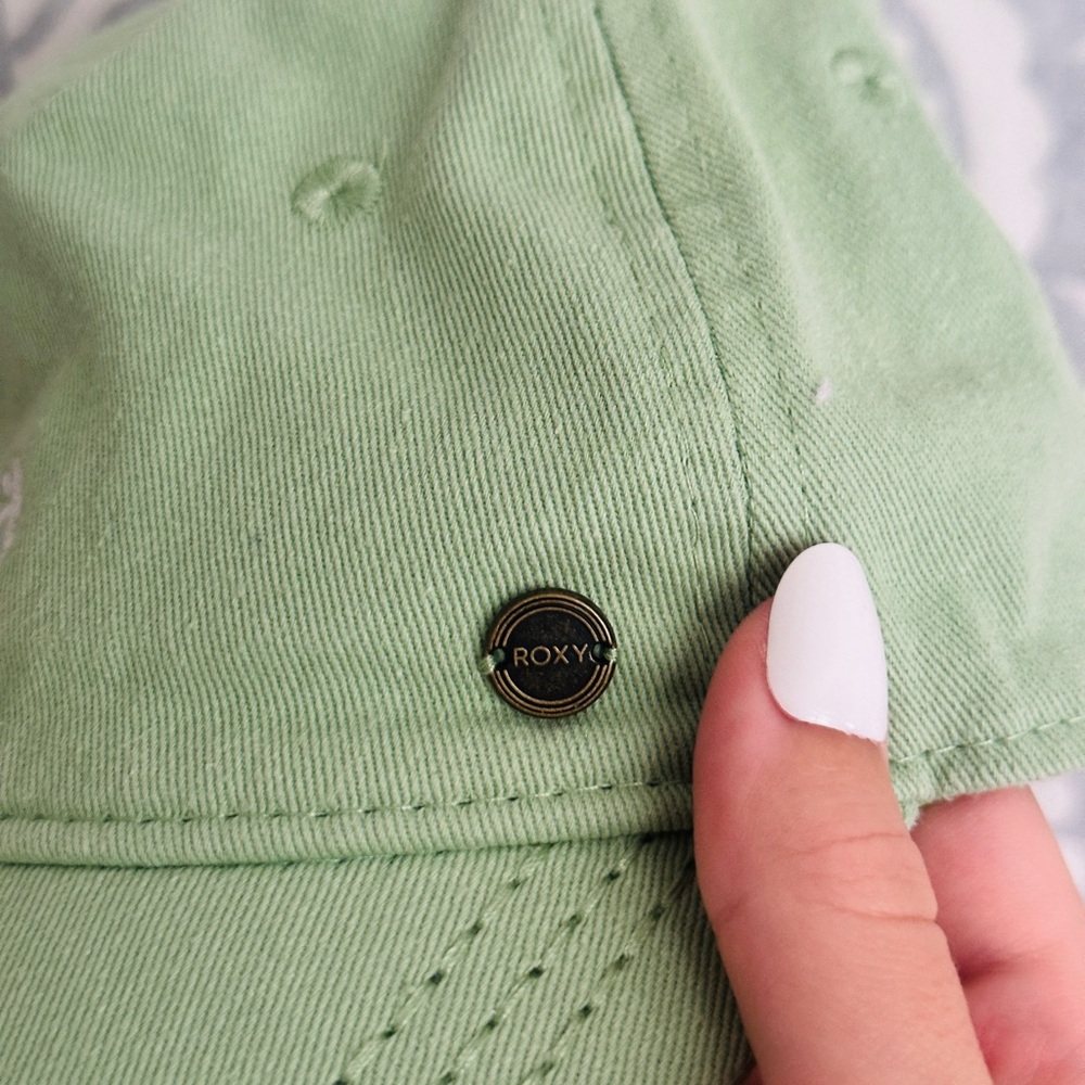 Green Roxy Hat - Picture 4 of 5